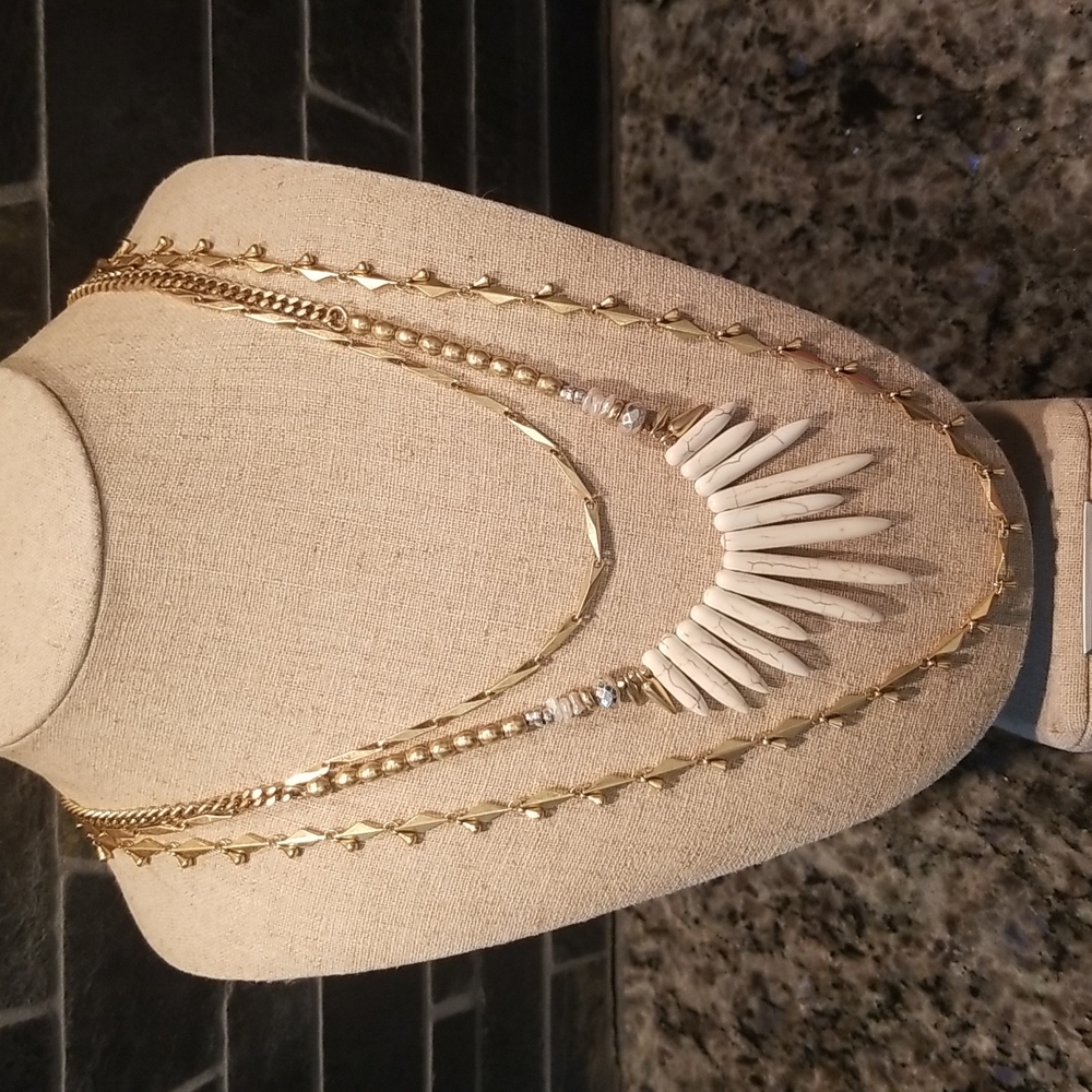 Zumi Necklace